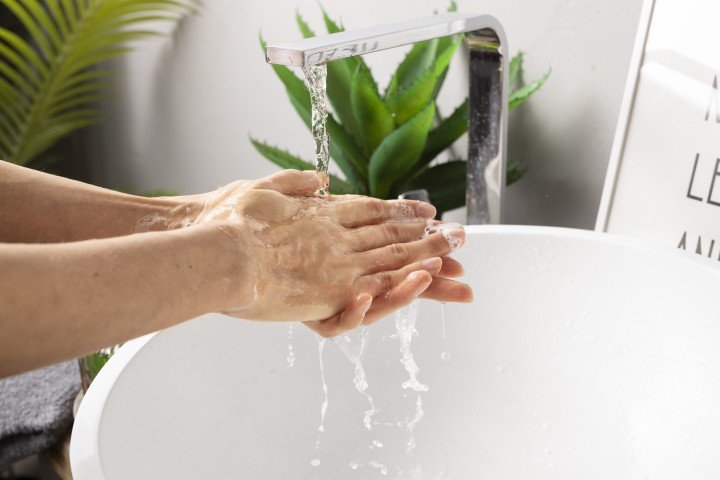 Como economizar água em casa de forma simples e prática